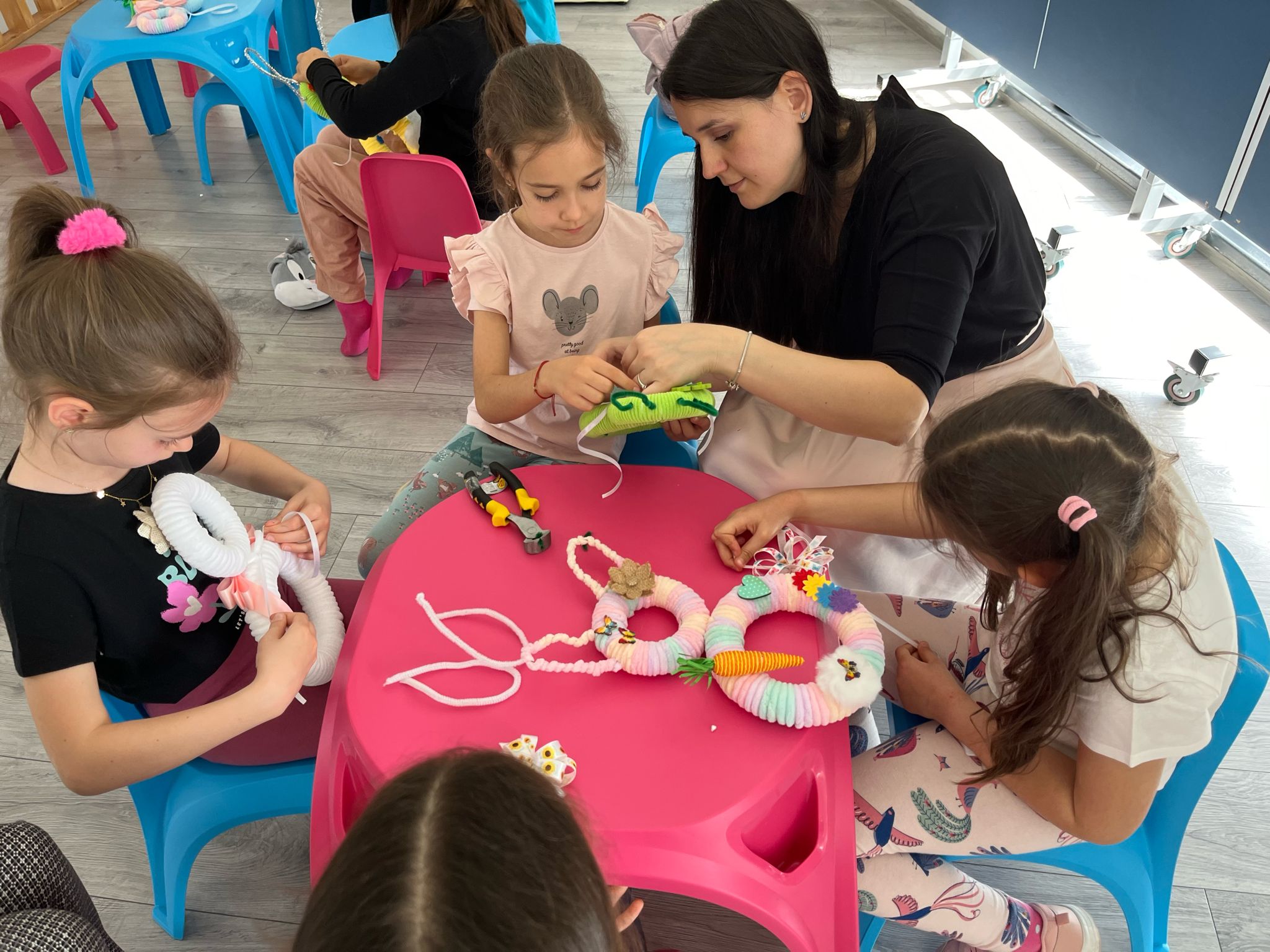 Atelieri, serbări, activități